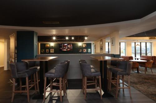 Knowsley Inn & Lounge formally Holiday Inn Express in Simonswood
