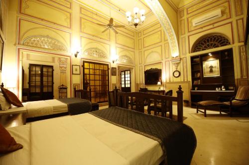 room detail thumbnail 0