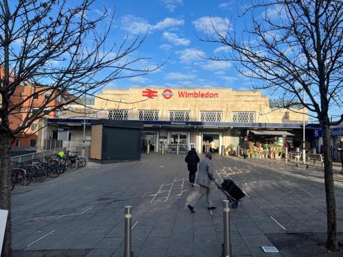 Beautiful 1-Bed Apartment in Wimbledon- London