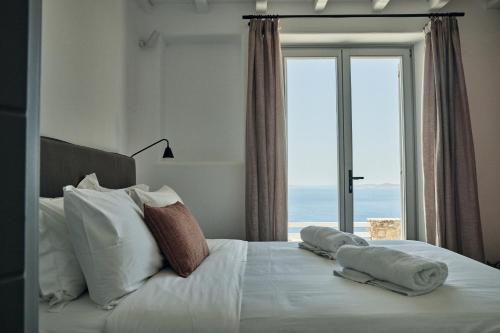 Deluxe Sea View room in Collini Hotel Mykonos WorldHotels Elite