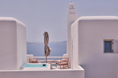 Deluxe Sea View Jacuzzi image 3