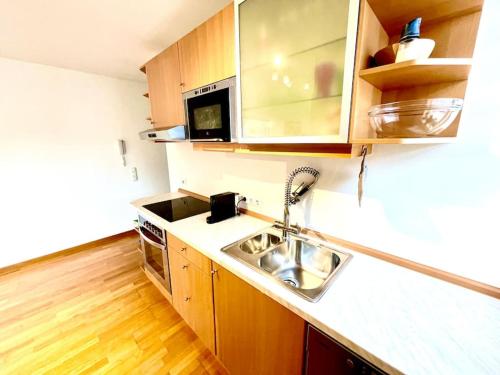 Schöne Wohnung mit eigenen Eingang und Terrasse in Klagenfurt am Wörthersee, Österreich