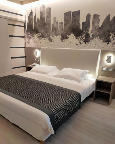 Deluxe Room image 3