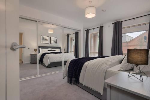 Premium Corporate & Family-Friendly Apartment in Belfast 1