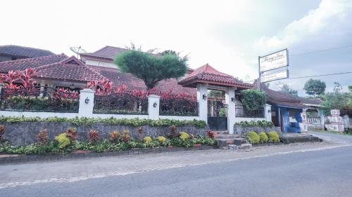 Marry Ind Gunung Kawi Guest House Malang