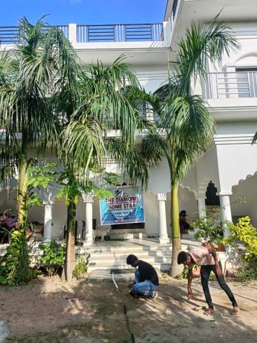 The Diamond Home stay