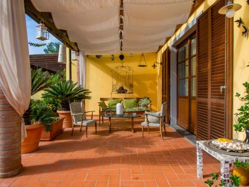  Holiday Home La Rondine by Interhome in Pugnano