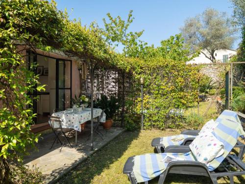 Apartment Costanza & Valeria - PRE133 by Interhome in Praelo