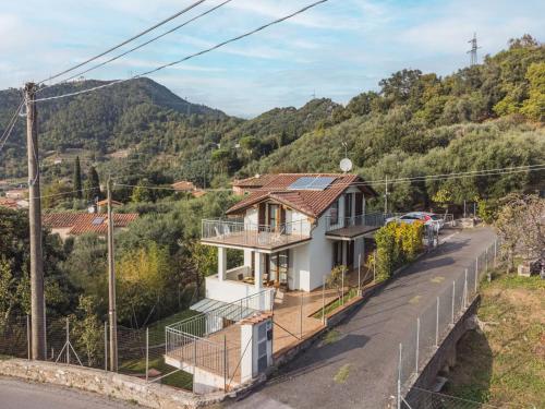  Holiday Home I Modellini by Interhome in Seravezza