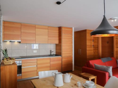  Apartment Rosablanche E003A by Interhome in Siviez