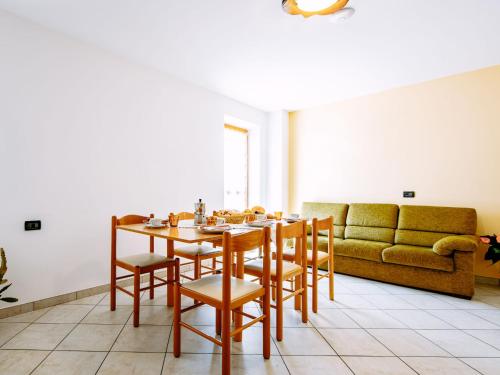 Apartment Al Pescatore-6 by Interhome
