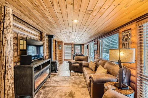 NEW LISTING! Adventurers Delight condo in Breckenridge, USA