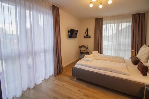 Architektenhaus am Pewsumer Tief in Krummhorn