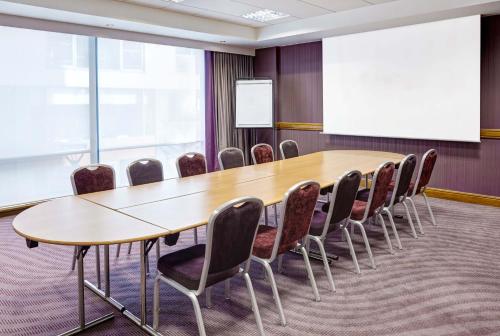 Jurys Inn Milton Keynes - image 2