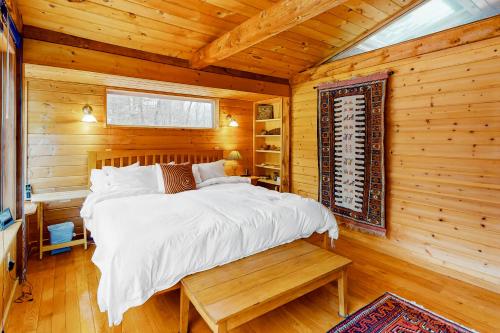 Newfane Hill Retreat Newfane Hill Retreat