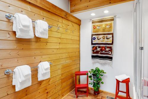 Newfane Hill Retreat Newfane Hill Retreat