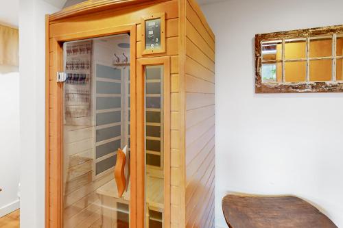 Newfane Hill Retreat Newfane Hill Retreat