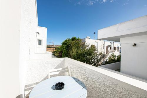 Filoxenia Apartments in เกาะมีลอส