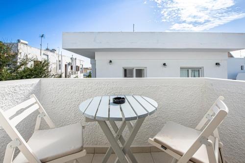 ระเบียง/ชานเรือน, Filoxenia Apartments in เกาะมีลอส