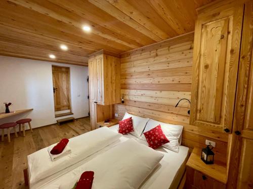 Hotel ŠURC - Accommodation - Kranjska Gora