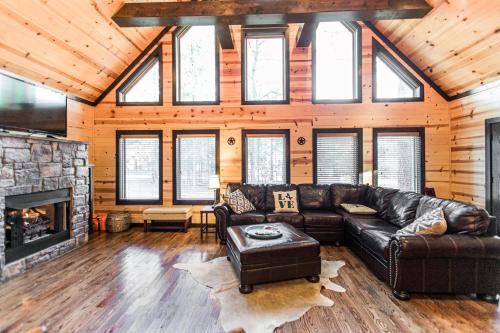 Niks Nest 2 Bdrm, 2 Bath, Hot tub, Fireplace, 1Story, Fire Pit, Horseshoes in Broken Bow, USA