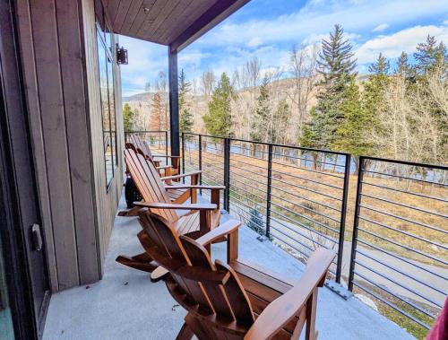 HostWise Stays - The River West - Hot Tub, Parking, Fire Pit, and more, Silverthorne (photo 5)