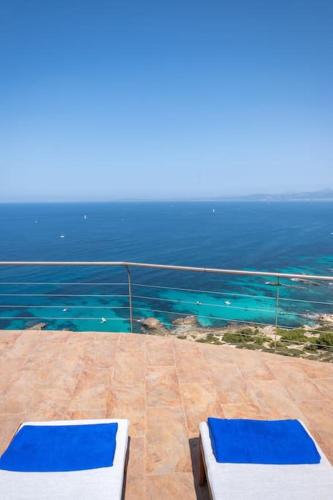 Amazing sea views Villa Voramar with pool