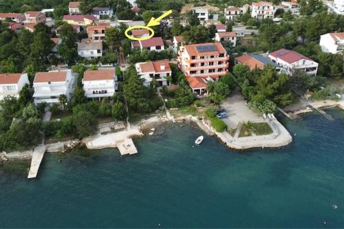 Apartmani Lana, 40 metara do mora, Seline (4+1)