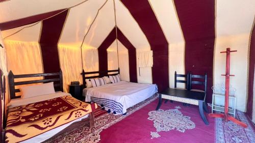 1 double bed, 3 twin beds