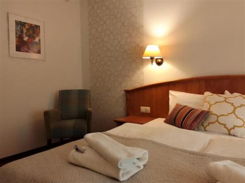 Hotel Stare Miasto Old Town - image 7