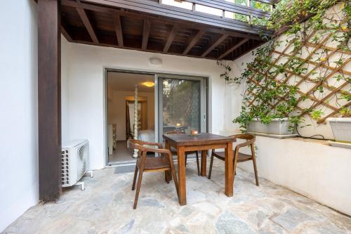 Beachside Bungalows - image 9