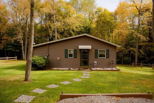 . Maple Creek Cabin, minutes from Cook Forest, ANF