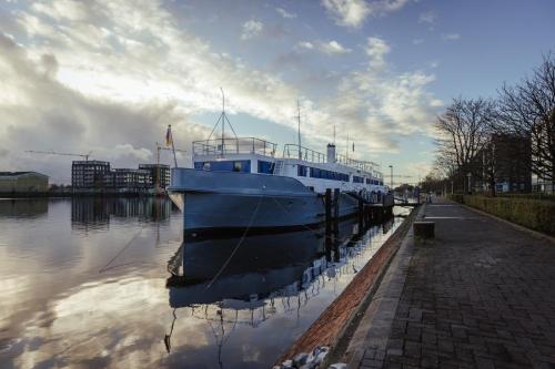 ARCONA - Hostel on the Water -- Hostel Boat