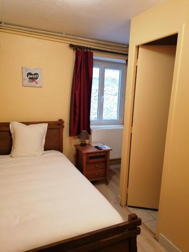 Economy Single Room