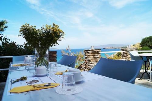 Aneroussa Beach Hotel - image 12
