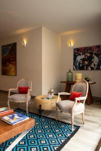 Standard Suite image 5