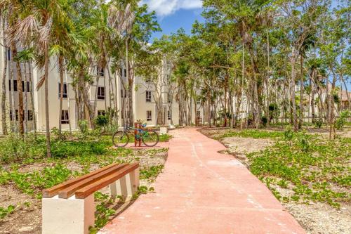 Cozy Tulum Oasis: 2-Bedroom w/ Pool