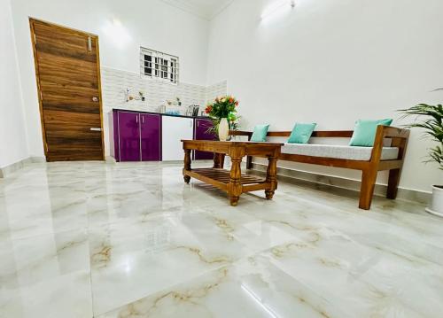 One-Bedroom Apartment image 9