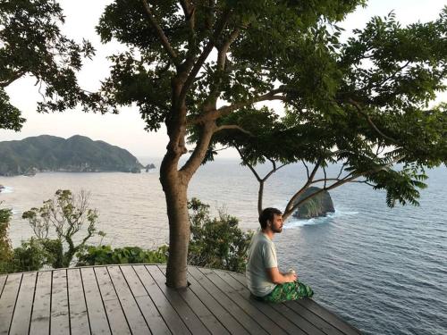 Izu Cliff House. Open Ocean Views. National Park.