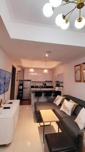 The Mansion  Kemayoran, lovely 3 bed  apartment  photo