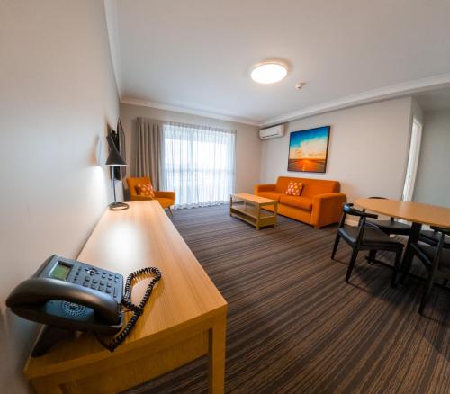 2 bedrooms, 4 beds