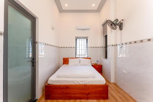King Room image 1