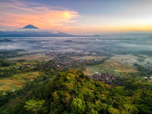 Villa Borobudur Resort