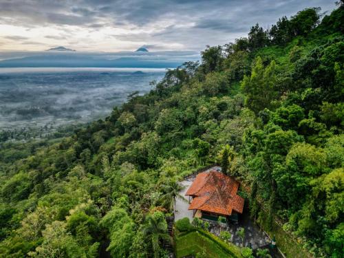 Villa Borobudur Resort