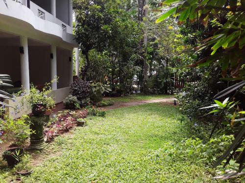 C-Lanka Guest House