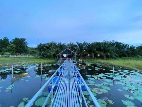 บ้านภูเคียงน้ำรีสอร์ต @ช่องเม็ก ที่พักใกล้วัดเรืองแสง. 0