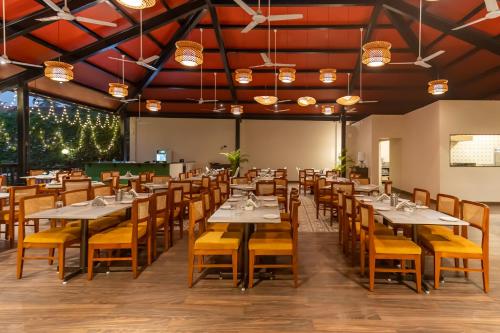 Somy Plaza ( Formerly Somy Resort) - 레스토랑