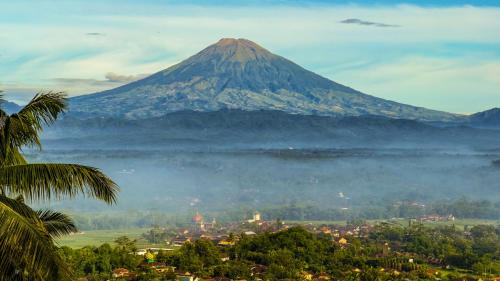 Villa Borobudur Resort