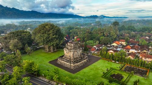 Villa Borobudur Resort