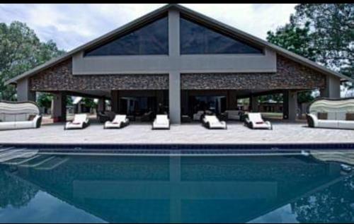 Létesítmények, Sandune Game Lodge in Gobabis